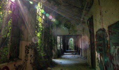 Italian paranormal stories.